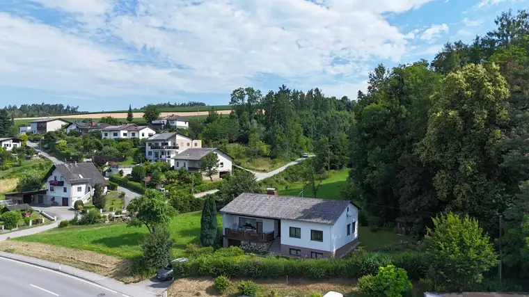Sehr gepflegtes Haus | großer Grund | viel Potential | Feldkirchen/Donau