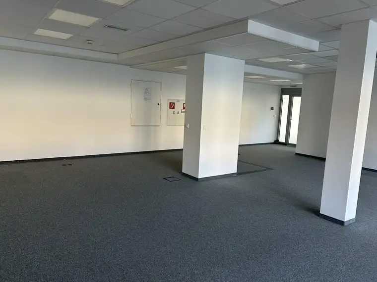 Büro mit 154 m² im UKH Linz – ideal für medizinische und soziale Einrichtungen