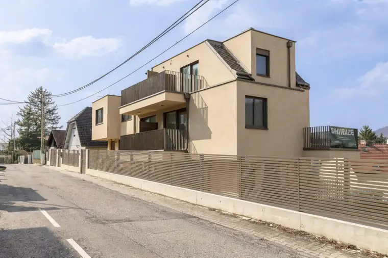 Neubau Doppelhaushälfte 1140 Wien | Garten + Dachterrasse | 4-5 Zimmer | Ruhelage | Erstbezug