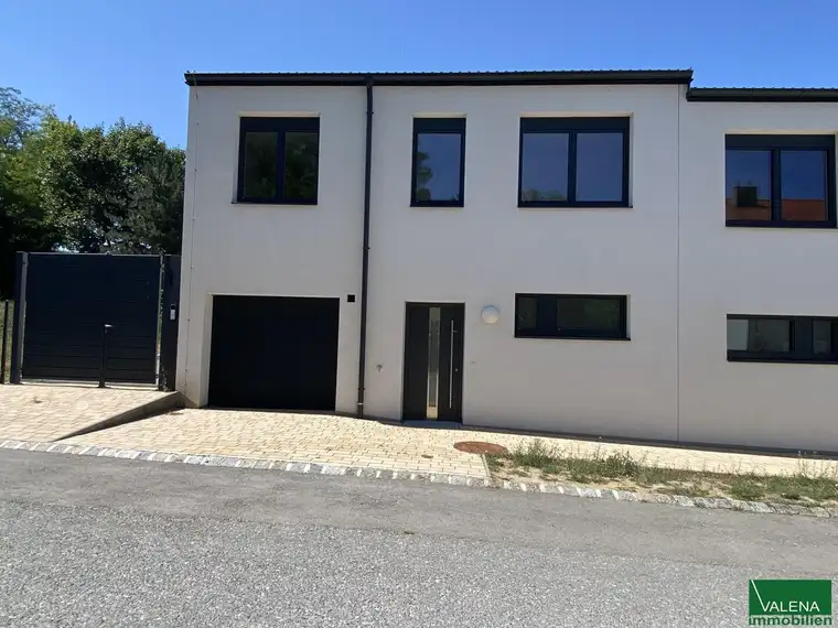 Neues Reiheneckhaus in Ebendorf – 5 Zimmer, Garten, Terrasse, Garage, Erstbezug! Nähe zum Landesklinikum Mistelbach und zur A5!