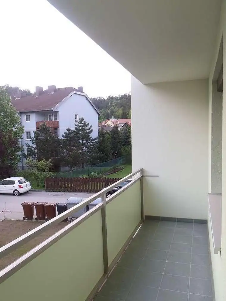 Schönes Zuhause mit Loggia und Parkplatz