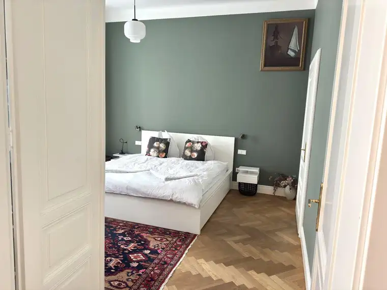 Chic wohnen im Servitenviertel – 2-Zimmer-Altbau mit Charakter
