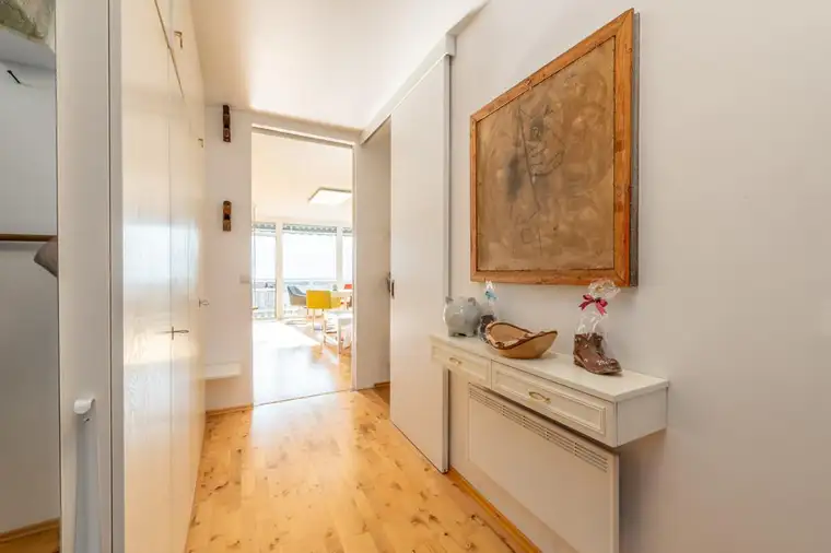 Moderne Ferienwohnung nähe Schloss Pichlarn! Inklusive Kellerabteil, Garage, Sauna und Hallenbad!