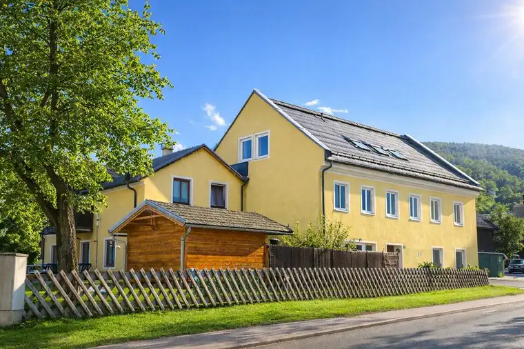 Zinshaus in Liezen mit 12 Wohnungen, top Lage, starke Mieteinnahmen!