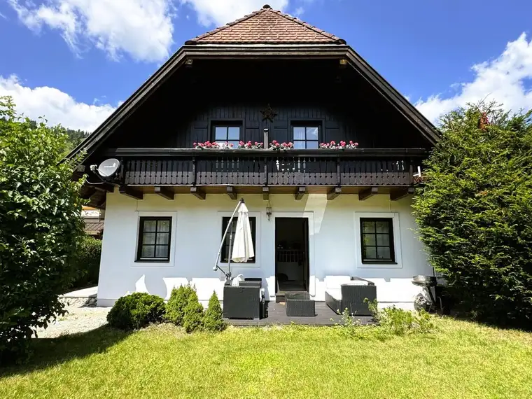 Kachelofenwärme &amp; Alpenkulisse!Charmantes Wohnhaus mit Planaiblick