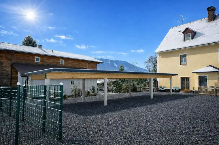 Günstig Parken in Liezen: Ihr zentrumsnahes Carport!