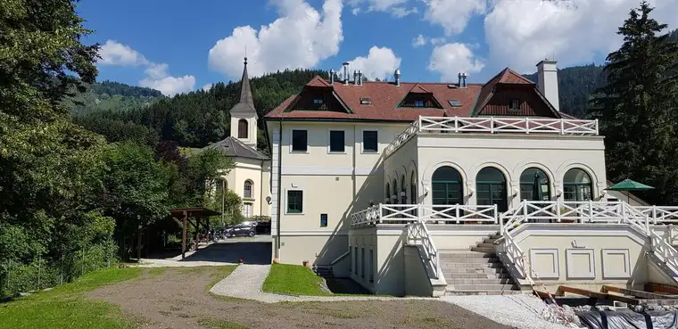 Vielseitig nutzbares Haus in sonniger Ruhelage!