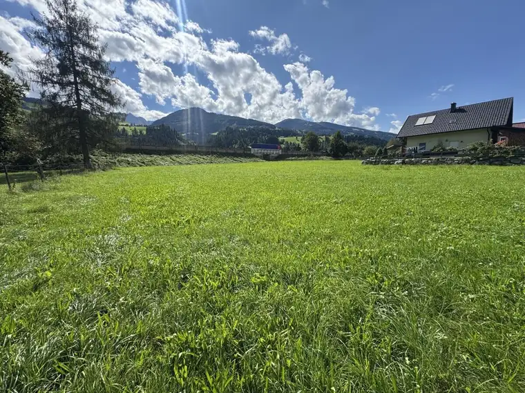 Baugrund in Aich – Sonnig, eben &amp; wenige Minuten zum Skigebiet