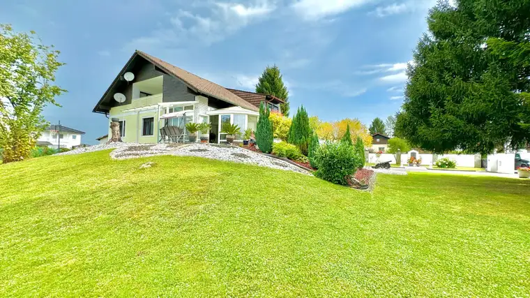 Geräumiges Familienhaus - voll unterkellert - großes Grundstück - südlich von Graz in beliebter Gemeinde Premstätten