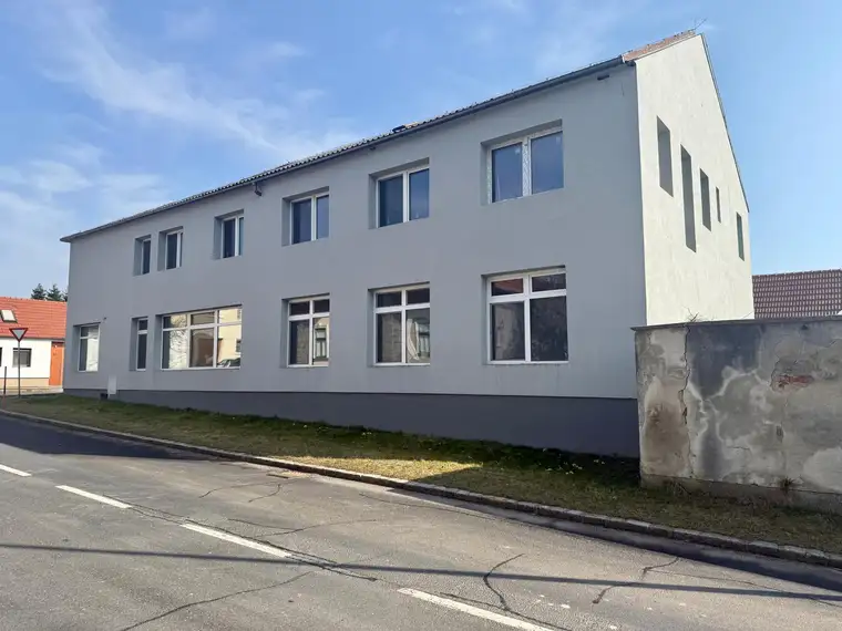 530 m² voller Möglichkeiten – Wohn- &amp; Geschäftshaus in Kaisersdorf