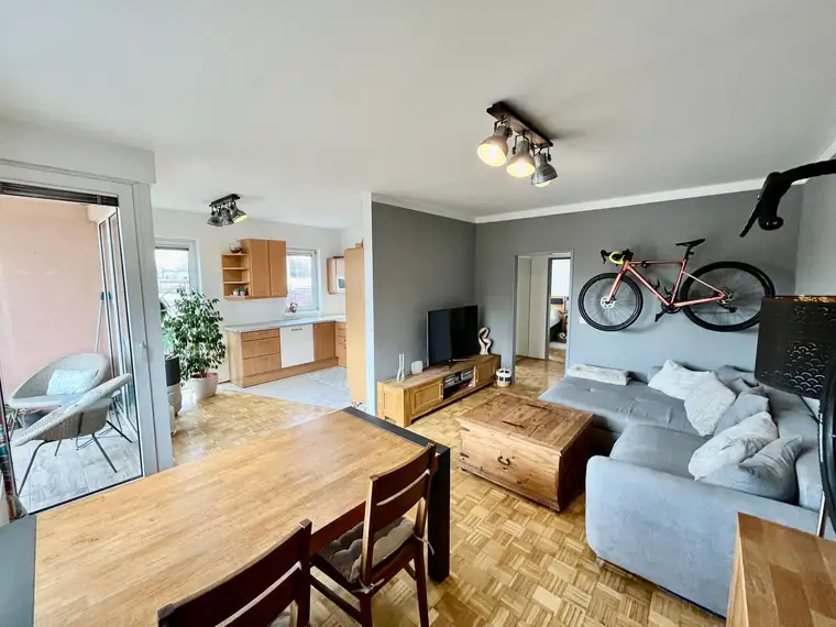 Traumhaft angelegte 2-Zimmerwohnung mit Balkon, in Stockerau!