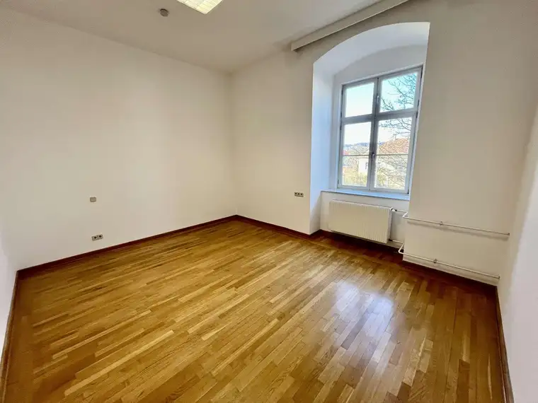 Büro/Praxis/Atelier Sie haben eine Idee, wir die Immobilie, ab 31 qm Verfügbar!!