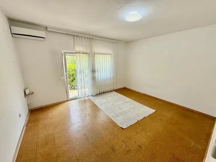 Optimal geschnittene Erdgeschosswohnung mit Terrasse – mitten in Hollabrunn!