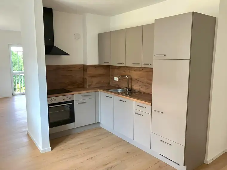 Erstbezug nach Modernisierung – Wohnen mit neuer Einbauküche und frischem Wohngefühl!