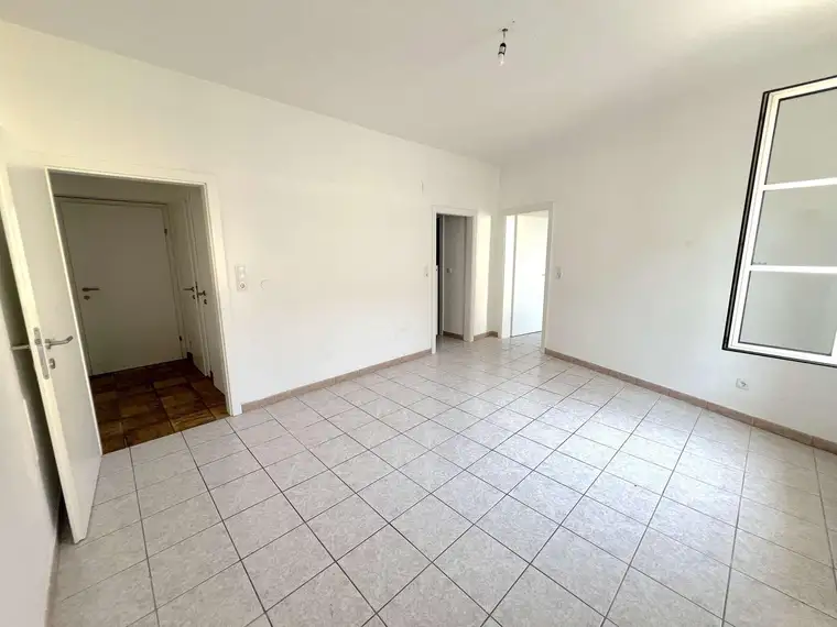 Gepflegte 2-Zimmer-Wohnung am Hauptplatz zu vermieten