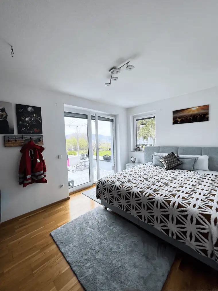 Modernes Haus am Wörthersee mit traumhaftem Seeblick in Reifnitz zu verkaufen!