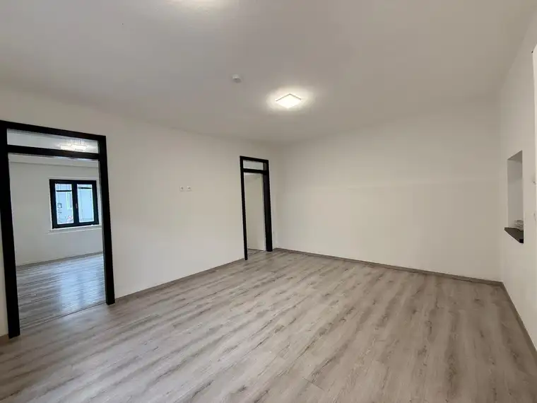 Moderne 3-Zimmer-Wohnung inkl. Parkplatz ab Oktober zu vergeben!