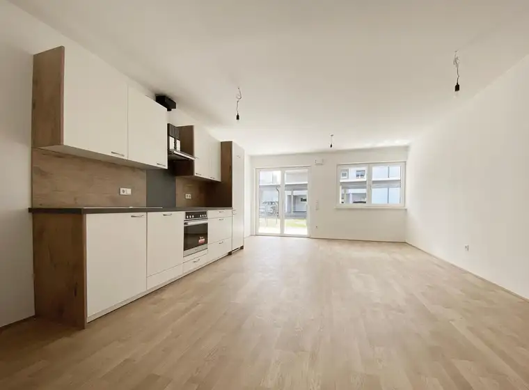 Vermietete 2-Zimmer-Wohnung mit Garten // Solide Kapitalanlage in Eggelsberg