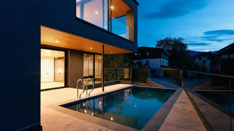 LUXURY LIVING SCHWAZ INNfinity #one