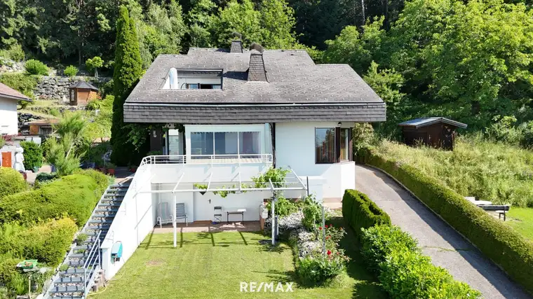 Geräumiges Haus mit Panoramablick am Weinberg in Völkermarkt