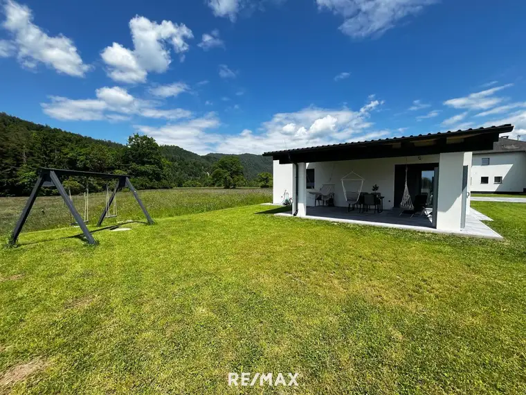 Moderner Bungalow in sonniger Lage mit großzügigem Grundstück