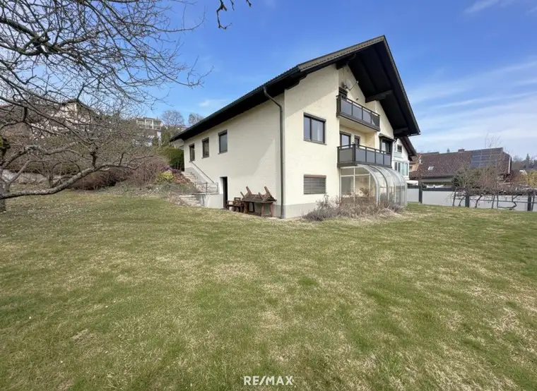 Großzügiges Wohnhaus in Emmersdorf
