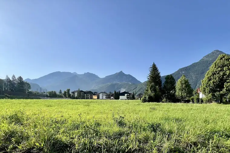 Perfekt für Pendler: Stadtjob, Landleben, Traumblick
