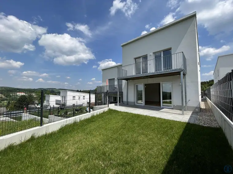 Stilvolles Traumhaus in Altlengbach: 4 Zimmer, 121,55m² Wohnfläche, Garten, Balkon + Terrasse, 2x Stellplätze
