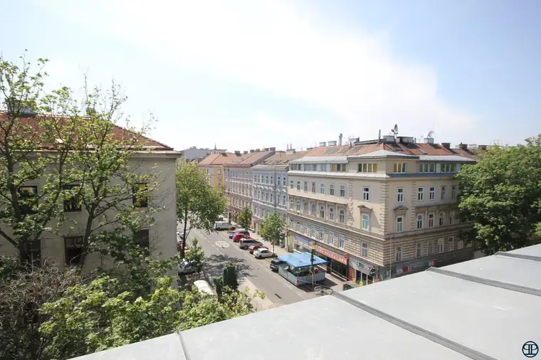 Hochwertige Dachgeschoßwohnung in 1120 Wien: 2 Zimmer, 55m², Klimaanlage, hochwertige Ausstattung!