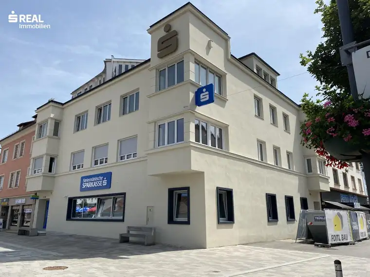 Erstbezug: Schöne 3-Zimmer-Mietwohnung mit Küche &amp; Balkon in zentraler Lage in Knittelfeld - direkt am Hauptplatz