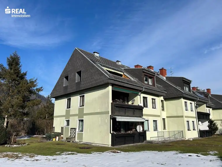 Eigentumswohnung in St. Gallen mit kleinem Eigengarten und Garage