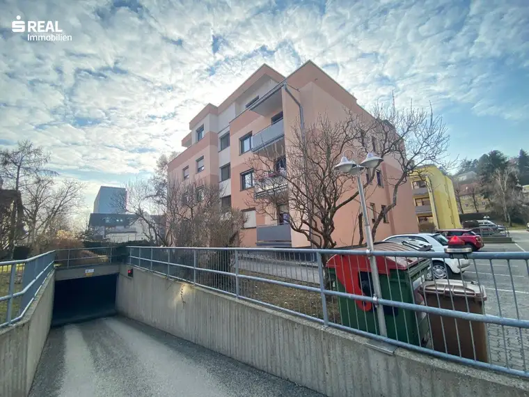 Charmante 4-Zimmer-Wohnung mit Südbalkon und Garage!