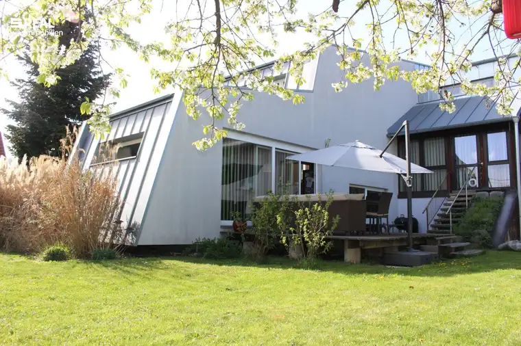 "Ein Haus - zwei Wohneinheiten - viele Möglichkeiten"