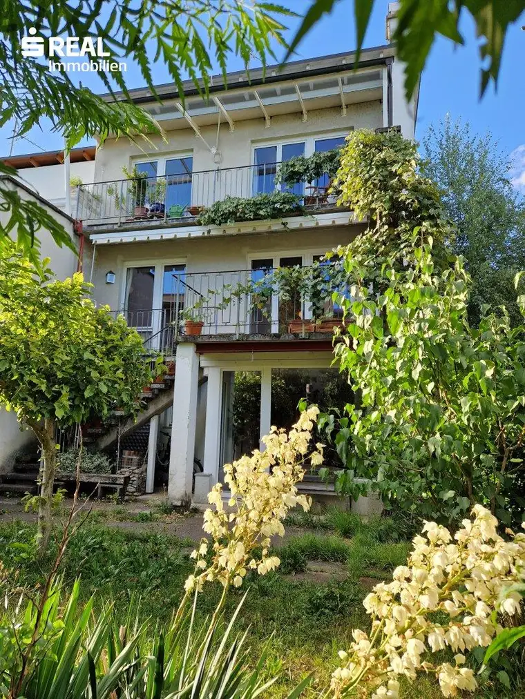 Angebotsverfahren: Architekten Eckreihenhaus in Eggenberg