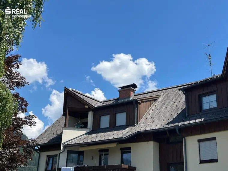 Drei Zimmer Eigentumswohnung mit Loggia und Garage in Thermennähe