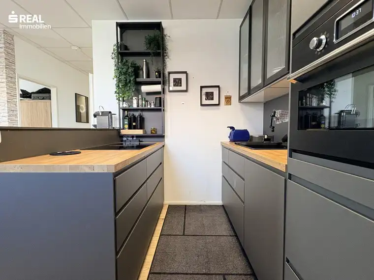 Gepflegte Wohnung mit zwei Schlafzimmer und großer Wohlfühl-Terrasse