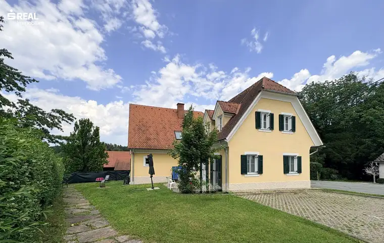 Renditestarke Anlegerliegenschaft mit Baugrundreserve und Entwicklungspotenzial in Preding