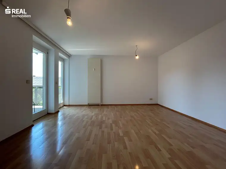 Helle 3-Zimmer-Wohnung mit gemütlicher Terrasse