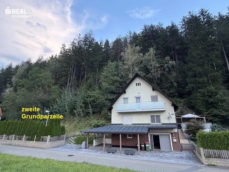 Einfamilienhaus mit Terrassenzubau, Flugdach und Carport in ruhiger Randlage von St. Michael in Obersteiermark