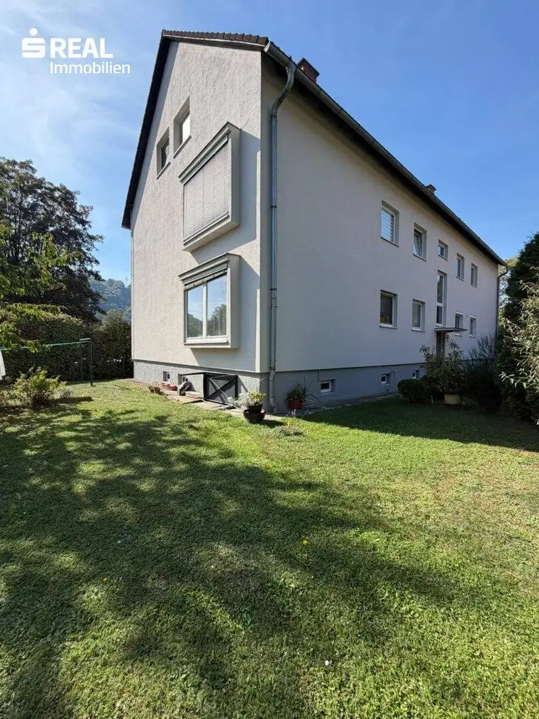 WOHNEN, WO MAN SICH ZU HAUSE FÜHLT – 3 ZIMMER MIT LOGGIA UND PARKPLATZ