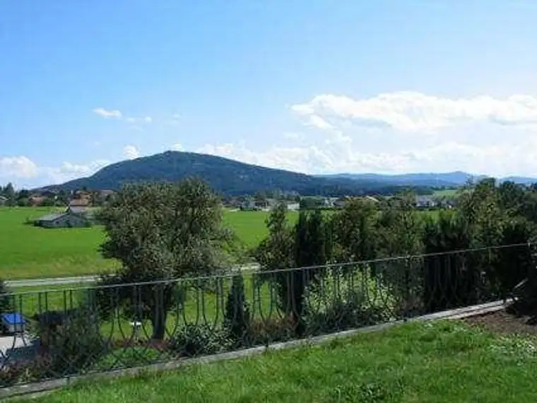 Zauberhafte 2-Zimmer-Gartenwohnung in Strasswalchen für Gartenliebhaber