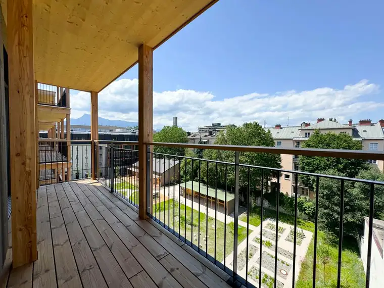 2 - ZIMMER MIT LOGGIAIN ELISABETH-VORSTADTERSTBEZUG!