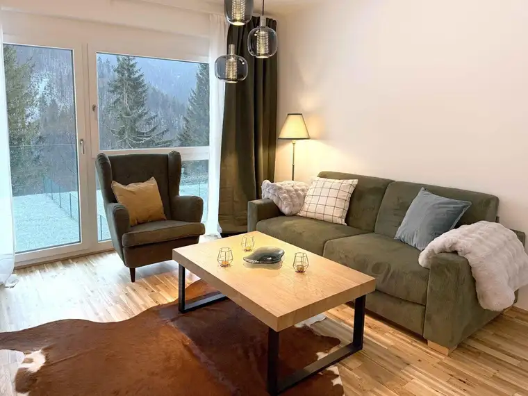 08 – Alpine Eleganz auf zwei Ebenen – Garten-Maisonette mit Panoramablick als Zweitwohnsitz