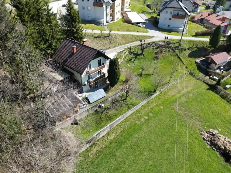Gepflegtes Einfamilienhaus in sonniger Aussichtslage!