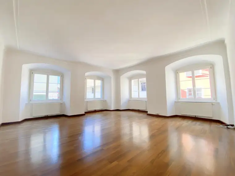 Wohnen mit besonderem Flair: Zentrale 3,5-Zimmerwohnung in der Feldkircher Stadt zu vermieten!