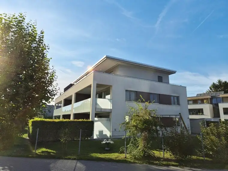 Moderner Wohnkomfort: Helle 3-Zimmerwohnung mit Balkon in Mäder zu vermieten!