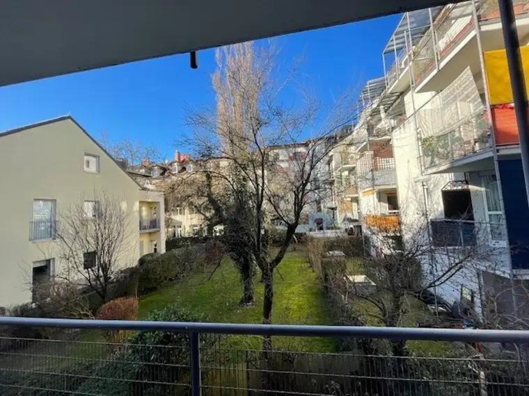 Neuwertige 2-Zimmer-Wohnung Herz Jesu Viertel
