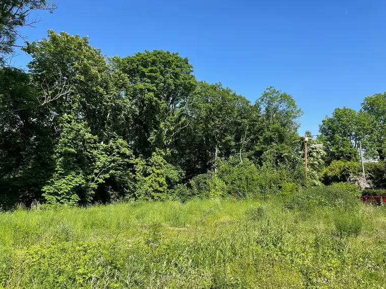 Exklusives großes Grundstück am Heuberg in Ruhelage mit Baugenehmigung