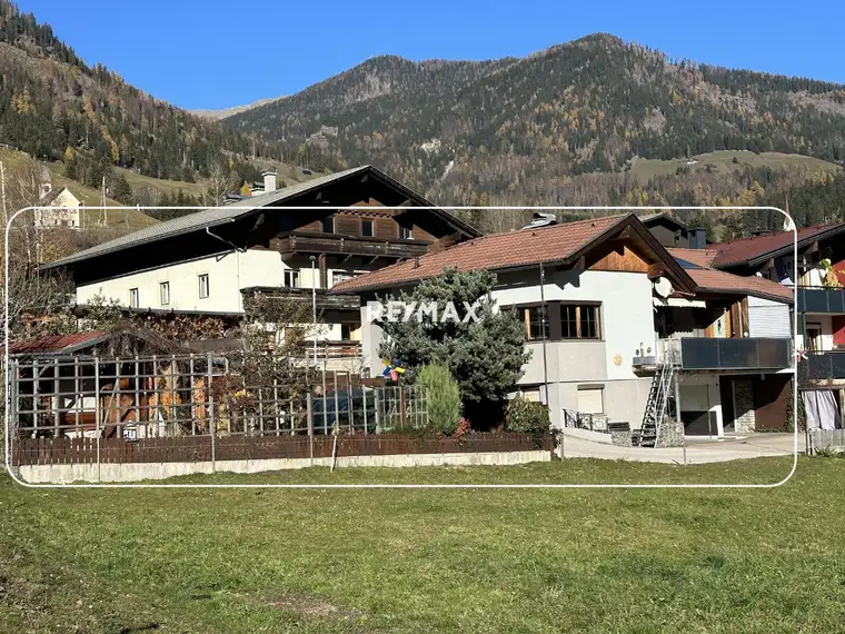 Reihenhaus mit Garten und Carport