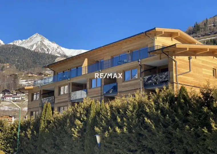 Mountain Chalet Apartment "AlpenParks" in 50% Eigentümergemeinschaft